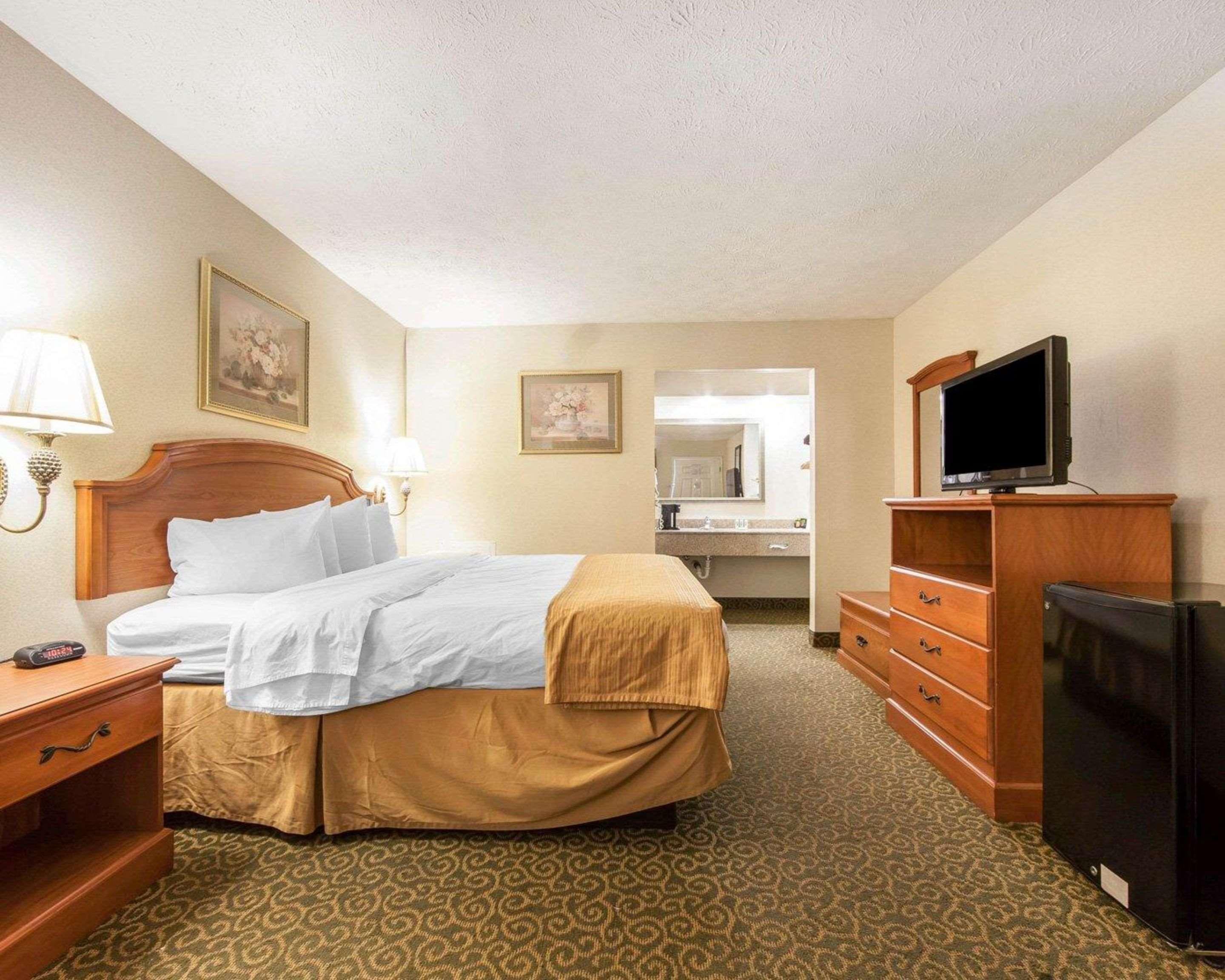 Americas Value Hotel 3*