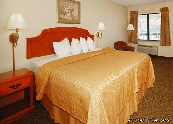 Americas Value Hotel