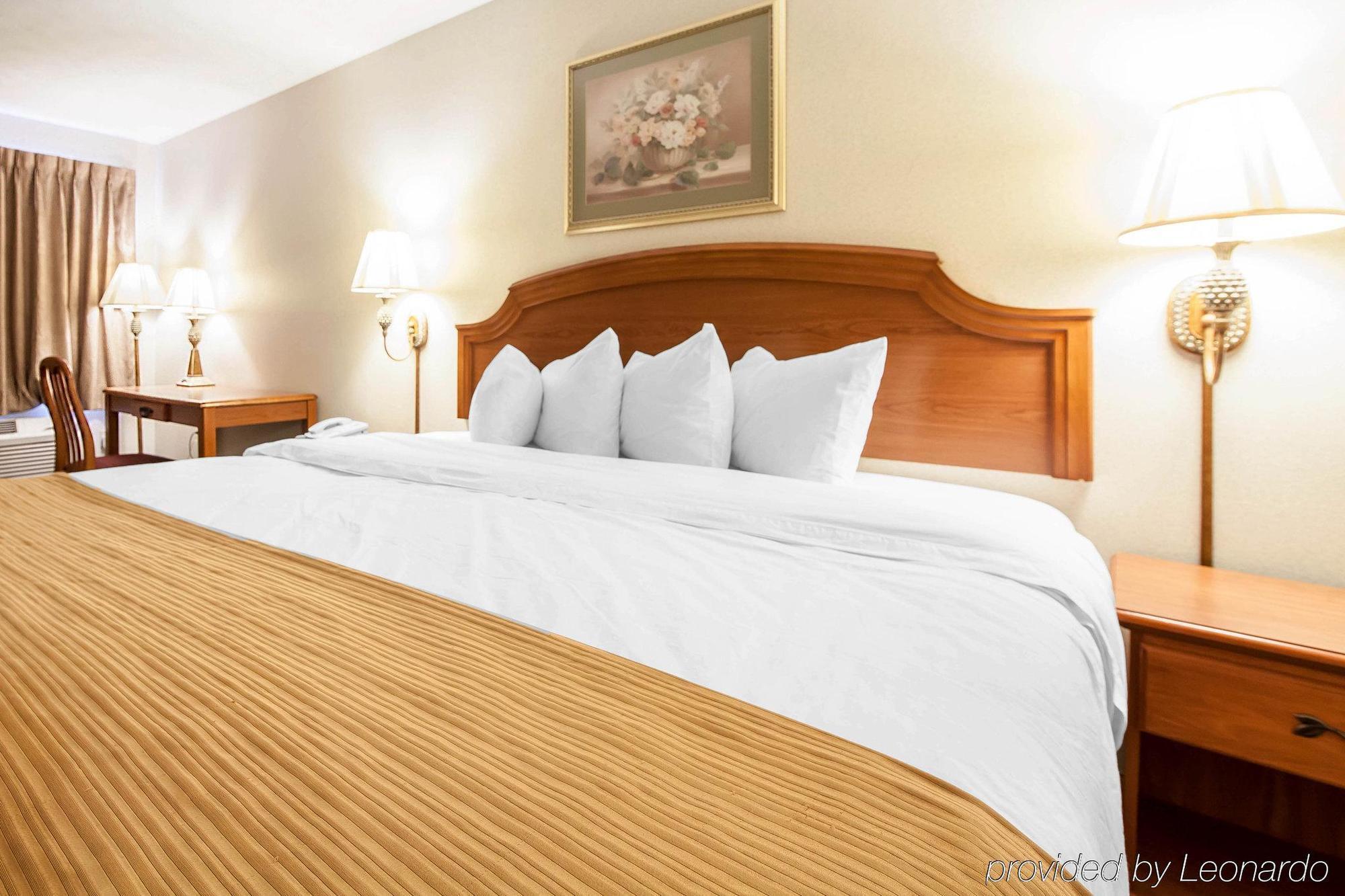 Americas Value Hotel 3*