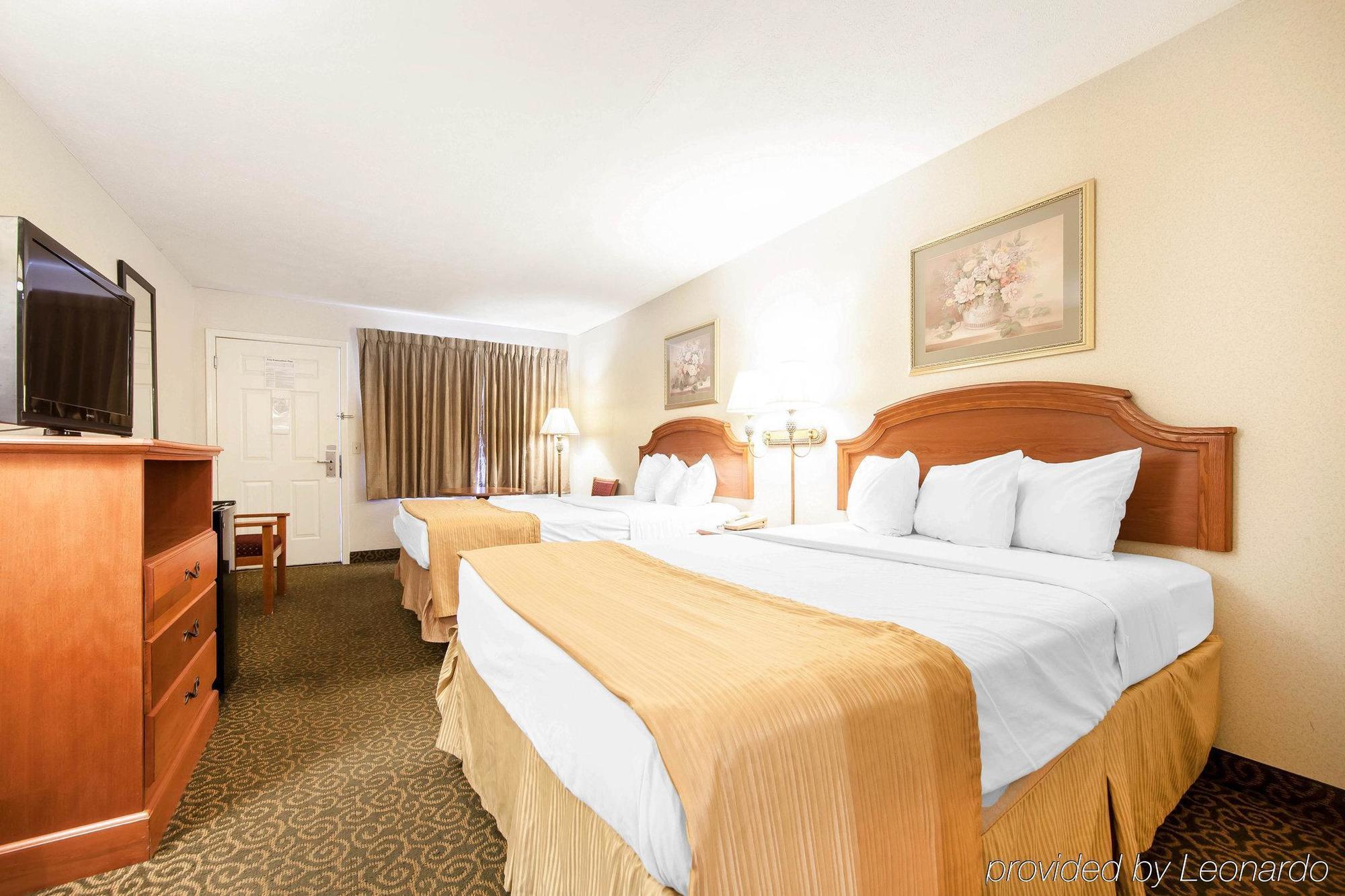 Americas Value Hotel 3*